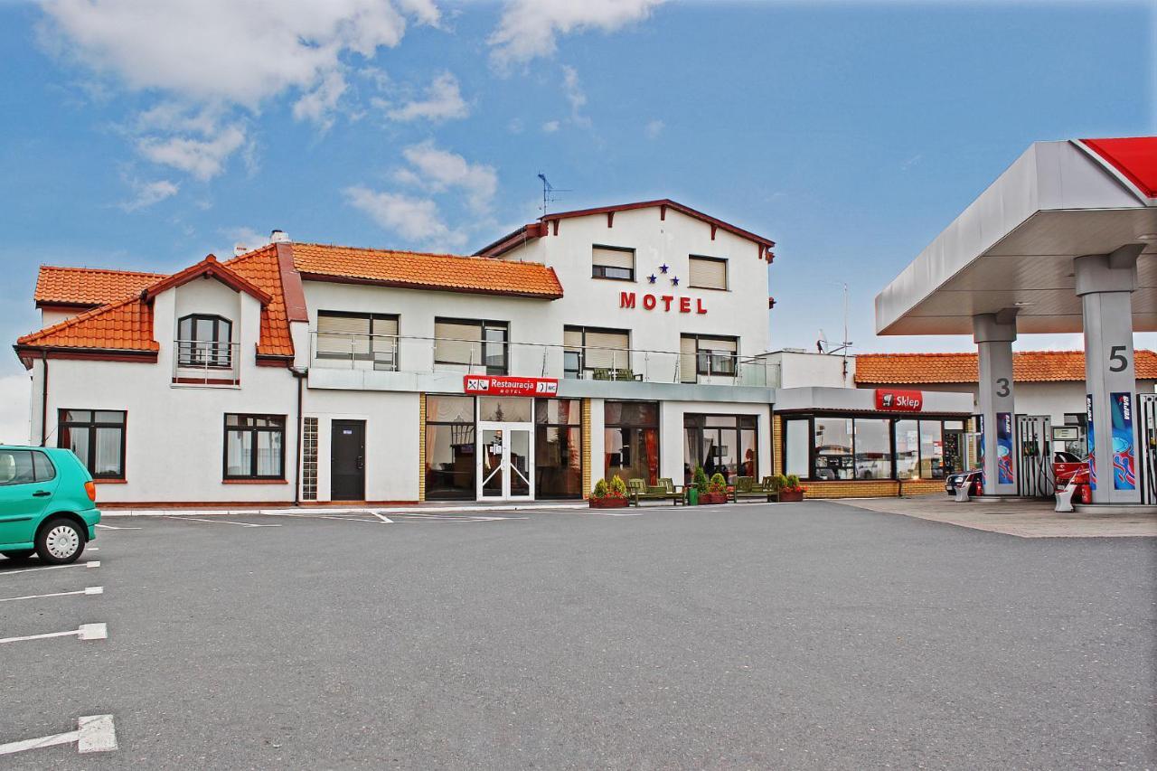 Motel Duet Granowo エクステリア 写真
