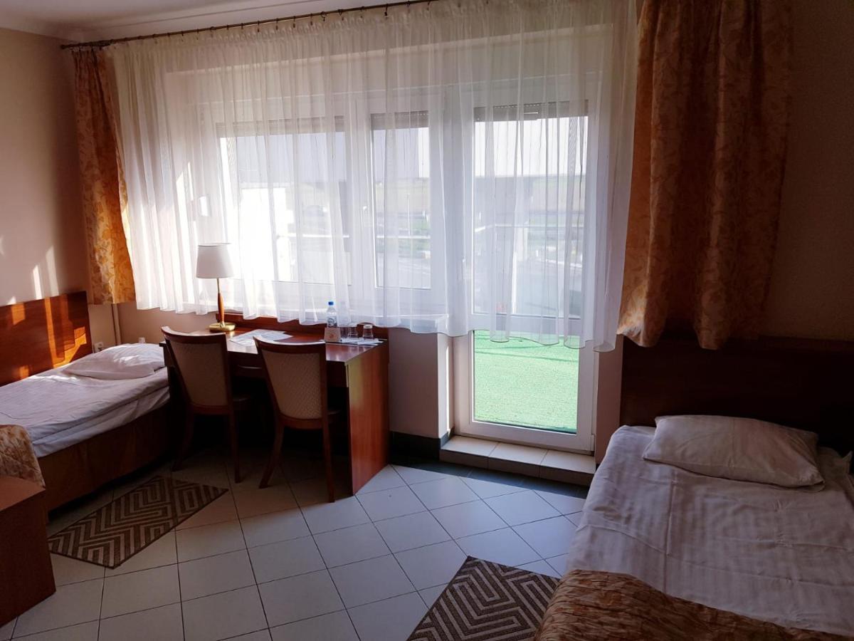 Motel Duet Granowo エクステリア 写真