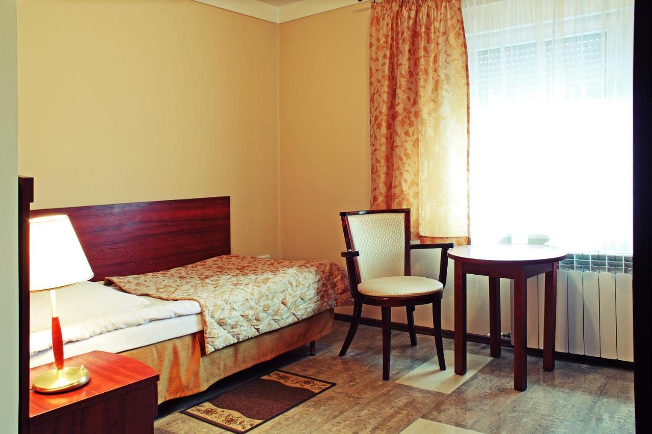 Motel Duet Granowo エクステリア 写真