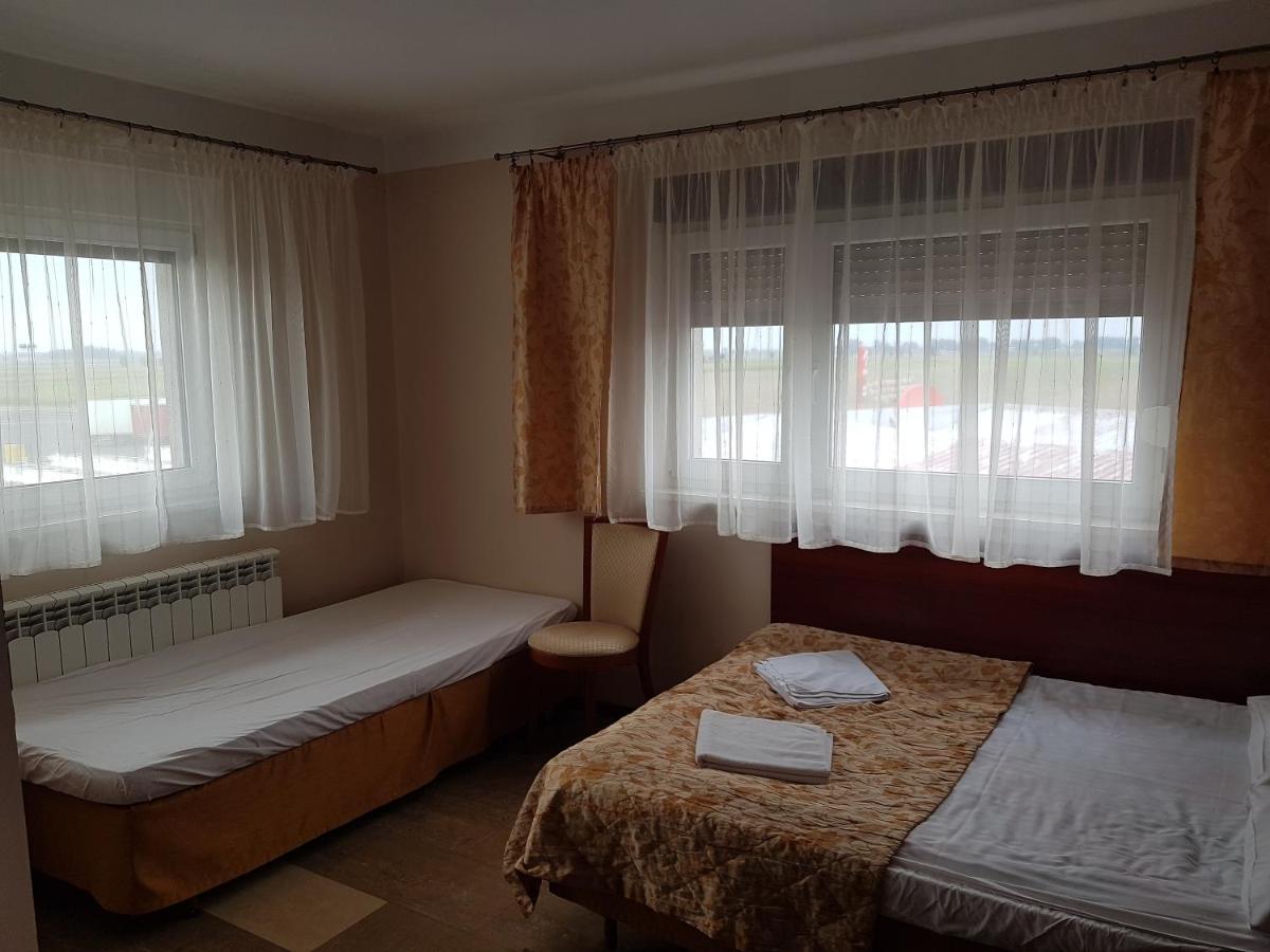 Motel Duet Granowo エクステリア 写真